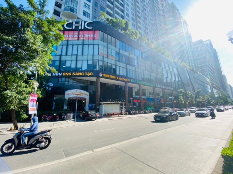Khu vui chơi ngoài trời của trường mầm non song ngữ FBK, Thanh Xuân, Hà Nội