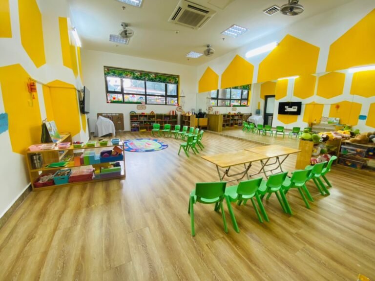 Lớp học mầm non song ngữ FBK Nhân Chính