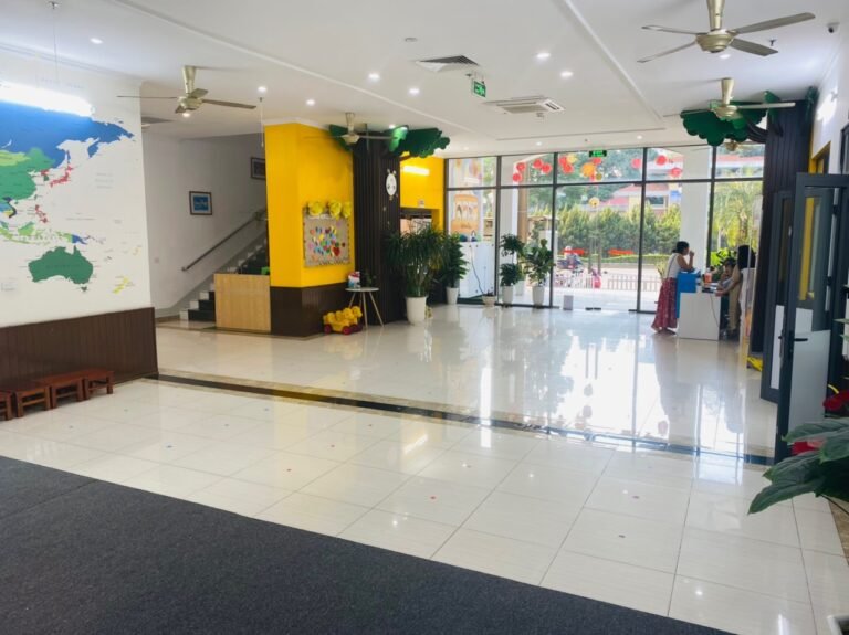 Góc thư viện và đọc sách tại mầm non FBK, Lê Văn Lương, Thanh Xuân
